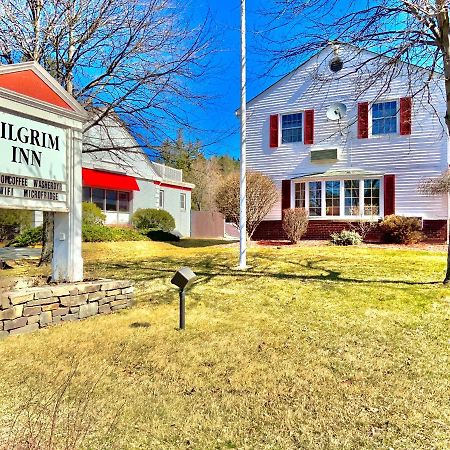 Pilgrim Inn Lee Bagian luar foto